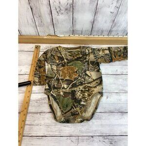 Cabela's Baby Boy One Piece Bodysuit Size 12M Reg Multi Camouflage Outerwear